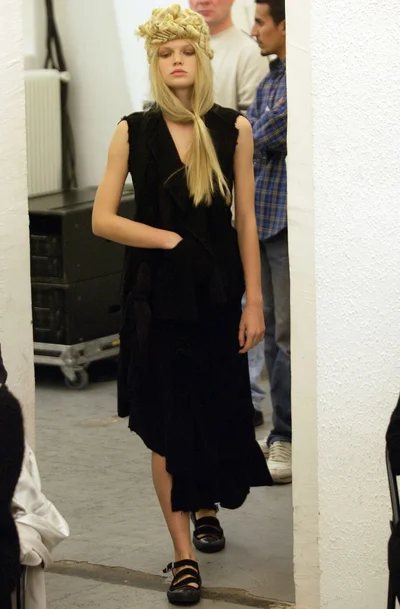 Look 10